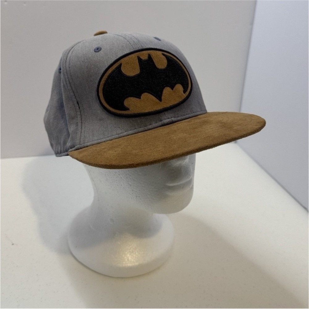 DC Comics Batman Baseball Cap Gray/Tan Adjustable One Size Men's Casual